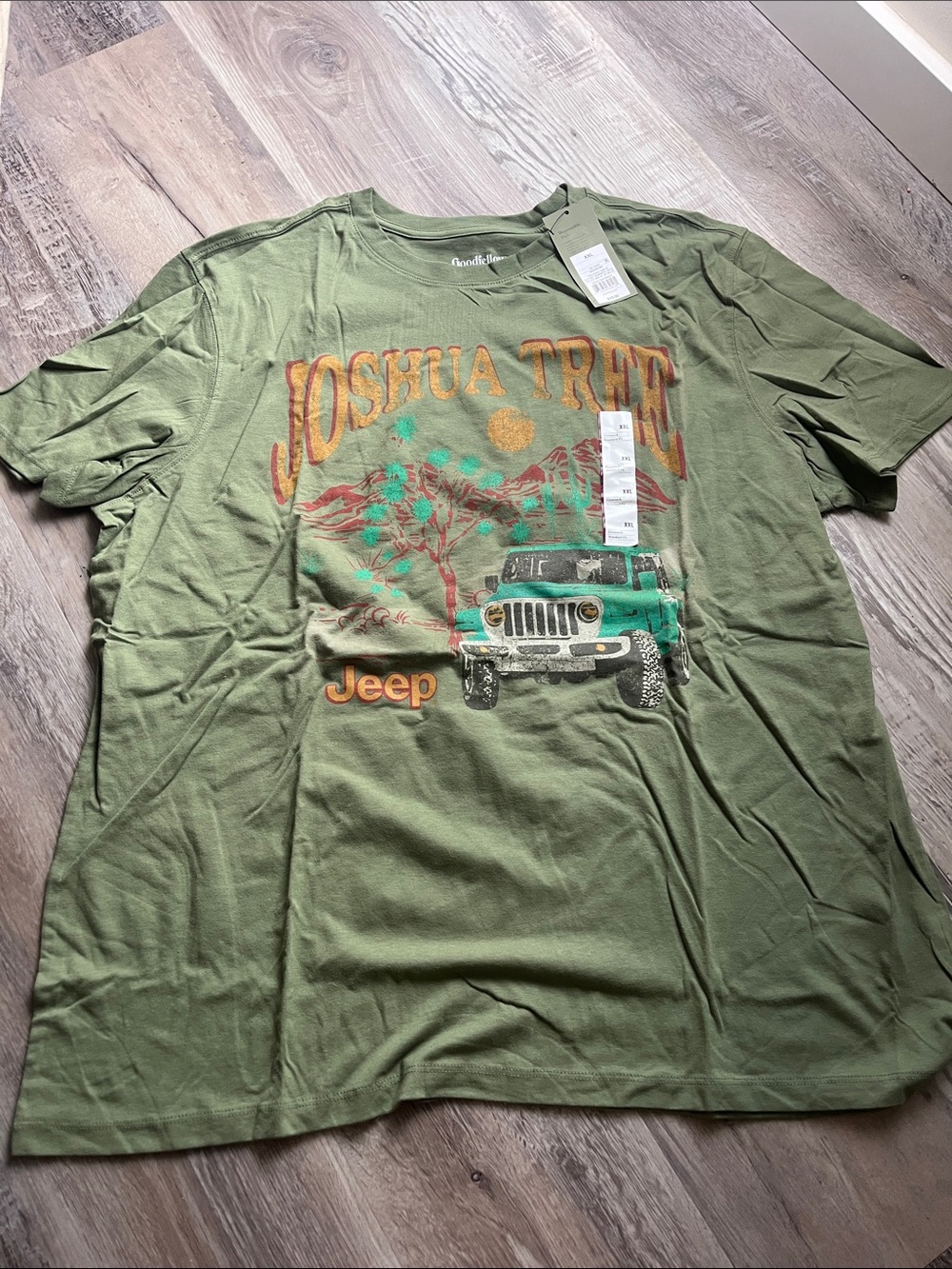 Goodfellow & Co Olive Green Joshua Tree Jeep Graphic Tee